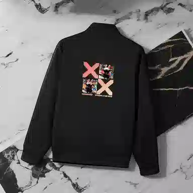 adidas ESSENTIALS MLogo