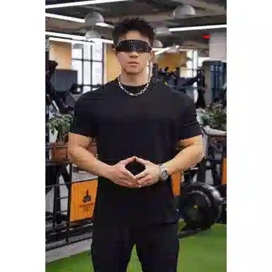 Hypeyourself T