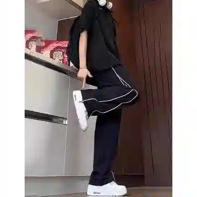 Hypeyourself