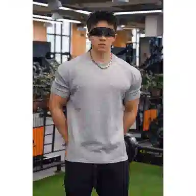 Hypeyourself T