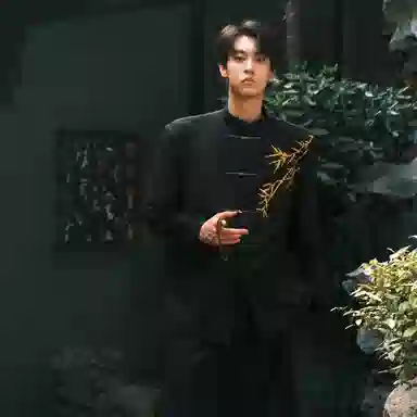 ""ROCCA DESIGN x WARNING LIGHT Neo-Chinese