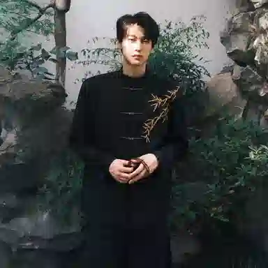 ""ROCCA DESIGN x WARNING LIGHT Neo-Chinese