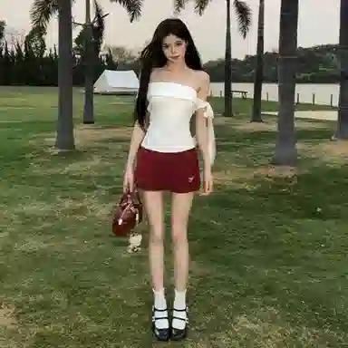 邓大喵 夏季时尚韩系法式一字肩上衣半装 舒适百搭显瘦设计感裙装套装 女款