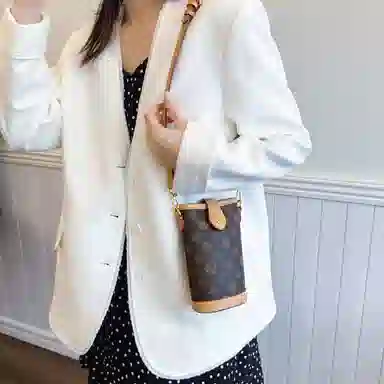 米囹 复古印花 水桶包 单肩手机包 棕色