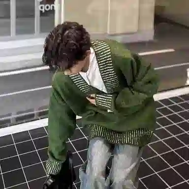 V
