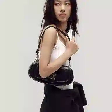 大犬乌马 纯色复古高级时尚 牛皮 马鞍包单肩包 小号 女款 黑巧