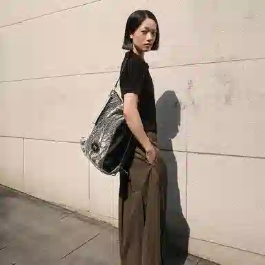 大犬乌马 大容量百搭通勤 织物 水桶包单肩包 大号 女款 提花黑