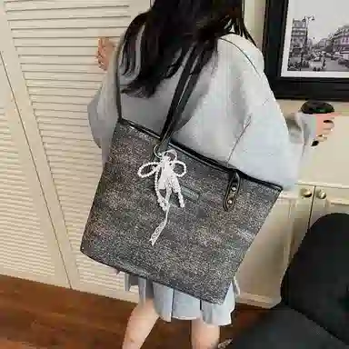 ORANGE BEAN ins Tote