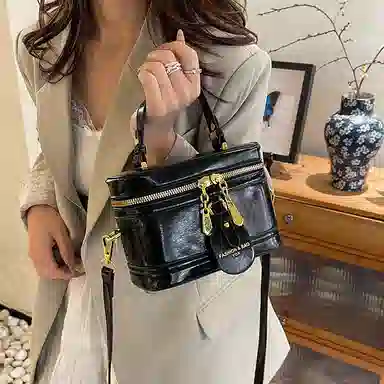 ORANGE BEAN PU