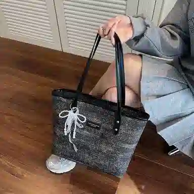 ORANGE BEAN ins Tote