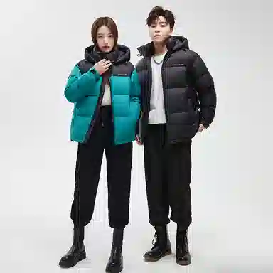 鸭鸭 时尚机能风工装宽松保暖百搭御寒防风连帽羽绒服 男女同款