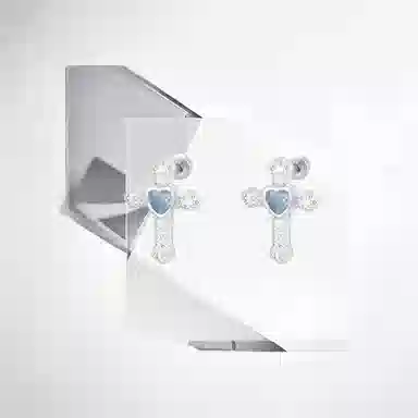 925