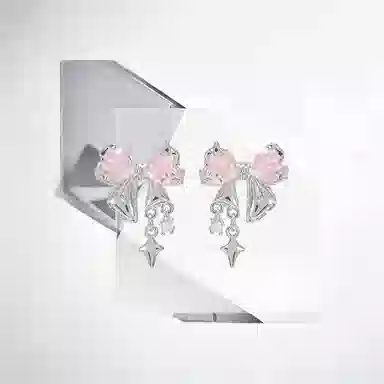 925