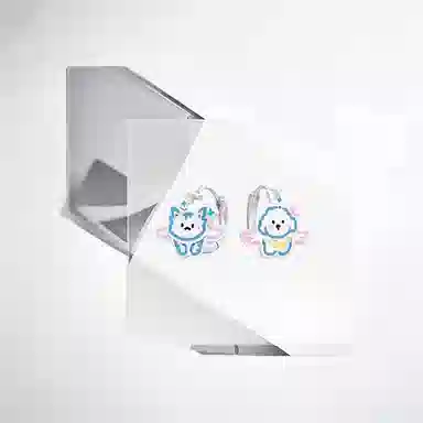 925