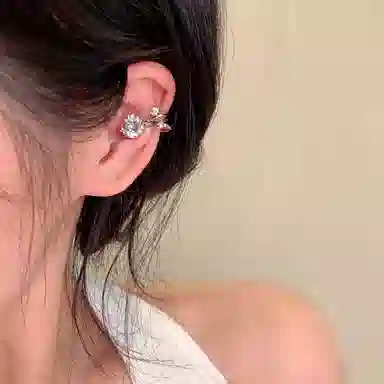 清脆小溪 小灯泡爆闪耳饰 法式浪漫精致小巧轻奢高级感小众独特日常百搭 合金 耳夹 男女同款情侣款
