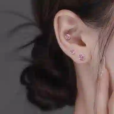 清脆小溪 爆闪粉钻华子耳饰 精致小巧设计独特个性温柔少女气质百搭日常养耳洞 钛钢 耳钉 女款