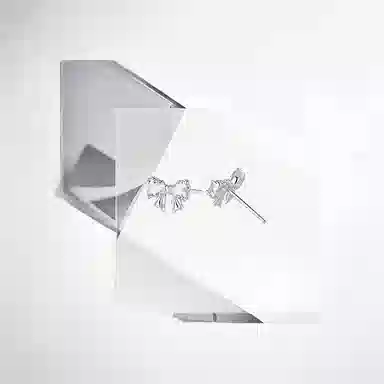 S925
