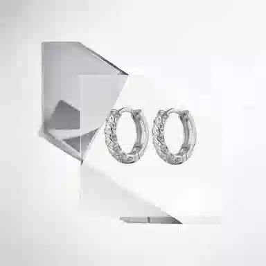 S925