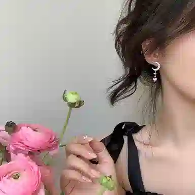 S925