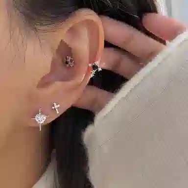 清脆小溪 十字架爱心 轻奢时尚简约高级感设计#好运 合金 耳钉 女款