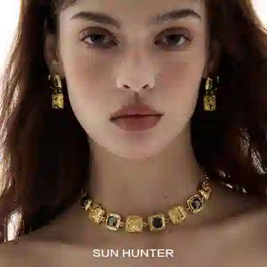 SUN HUNTER 18K+925