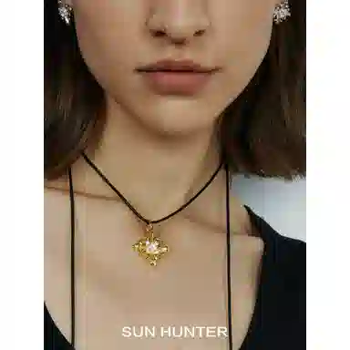 SUN HUNTER