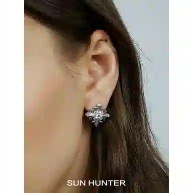 SUN HUNTER 18K+925