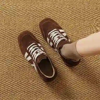 Huanaï Vintage Leather Sneakers