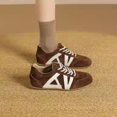 Huanaï Vintage Leather Sneakers