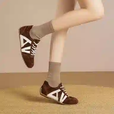 Huanaï Vintage Leather Sneakers