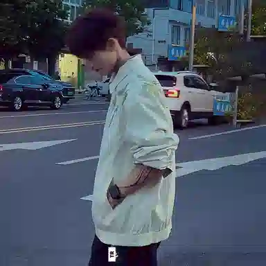 TR bombercleanfitvibe