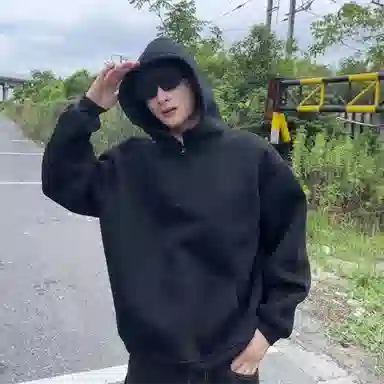 TR
