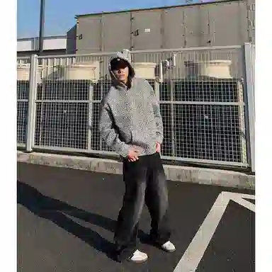 TR