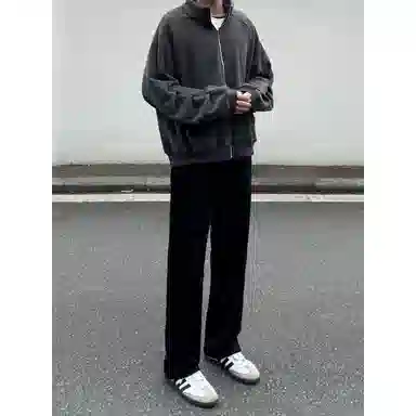 TR