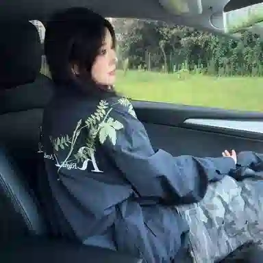 TR bombercleanfitvibe