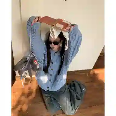 TR