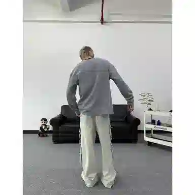 TR T