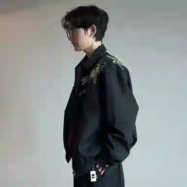 TR bombercleanfitvibe