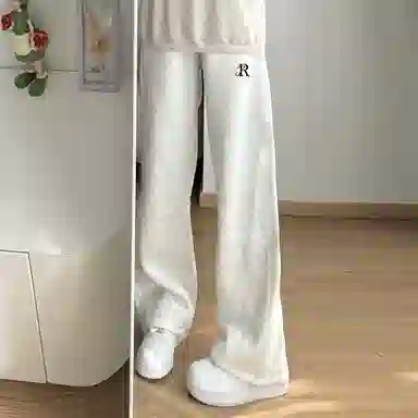 TR Cleanfit Straight Leg Sweatpants