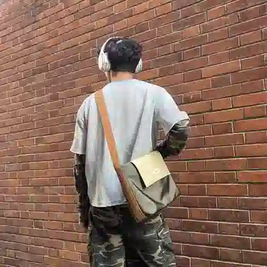 TR T