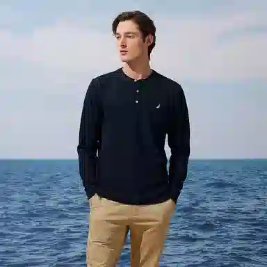 NAUTICA T