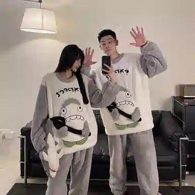 静英鸾 可爱小鲨鱼甜美风圆领珊瑚绒加绒加厚保暖秋冬季休闲舒适家居服睡衣套装 男女同款