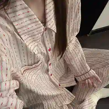 静英鸾 翻领设计透气轻便可外穿条纹家居服睡衣套装 女款