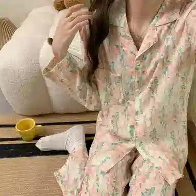 静英鸾 翻领植物花卉满印时尚甜美风休闲舒适家居服睡衣套装 女款