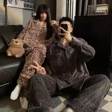 静英鸾 冬季豹纹高级感时尚简约风珊瑚绒加绒加厚保暖翻领休闲家居服睡衣套装 男女同款