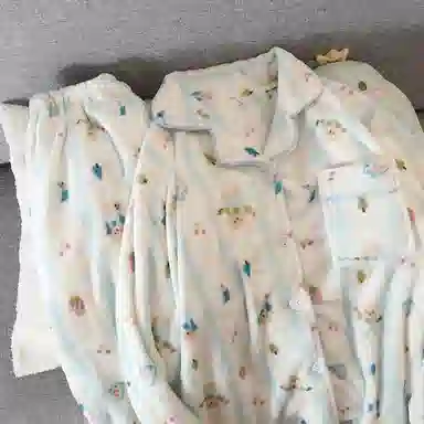 静英鸾 珊瑚绒加厚加绒保暖卡通条纹小熊翻领开衫长袖长裤休闲家居服秋冬季睡衣套装 女款