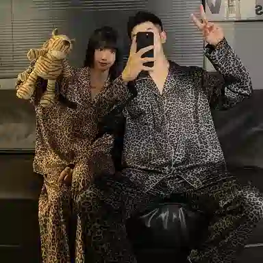 静英鸾 简约式豹纹休闲翻领舒适家居服睡衣套装 男女同款