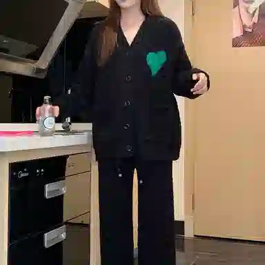 V