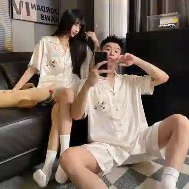 静英鸾 卡通小狗甜美风休闲舒适翻领家居服睡衣套装 男女同款