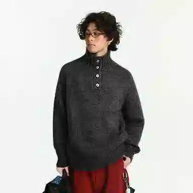 八哥 美式复古高街秋季经典纯色舒适休闲百搭宽松设计感基础款亲肤软糯柔软高领纽扣慵懒针织衫 男女同款